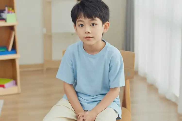 小學(xué)生屁股上偶爾長(zhǎng)濕疹不管它會(huì)自己自愈嗎(圖1)