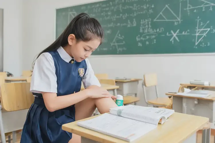 中學(xué)生大腿有濕疹不管它會自己自愈嗎(圖3)