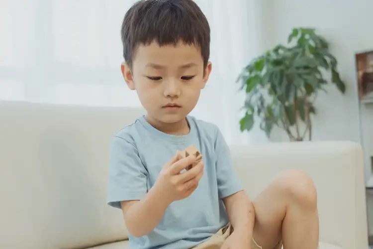 兒童手臂偶爾起濕疹可以徹底自愈嗎(圖2)