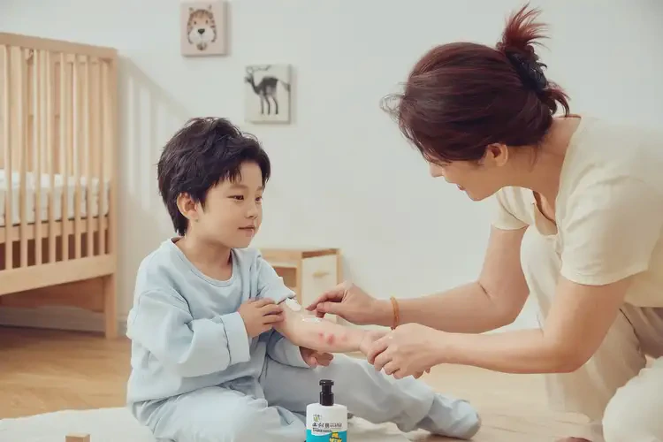 兒童手臂上偶爾長濕疹不管它會自己痊愈嗎(圖3)