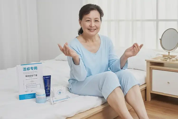 女生屁股上偶尔起湿疹可以彻底自愈吗(图1)