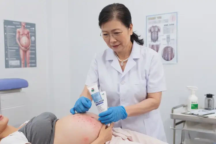 孕婦屁股上經(jīng)常長(zhǎng)濕疹不管它會(huì)自己好嗎(圖3)