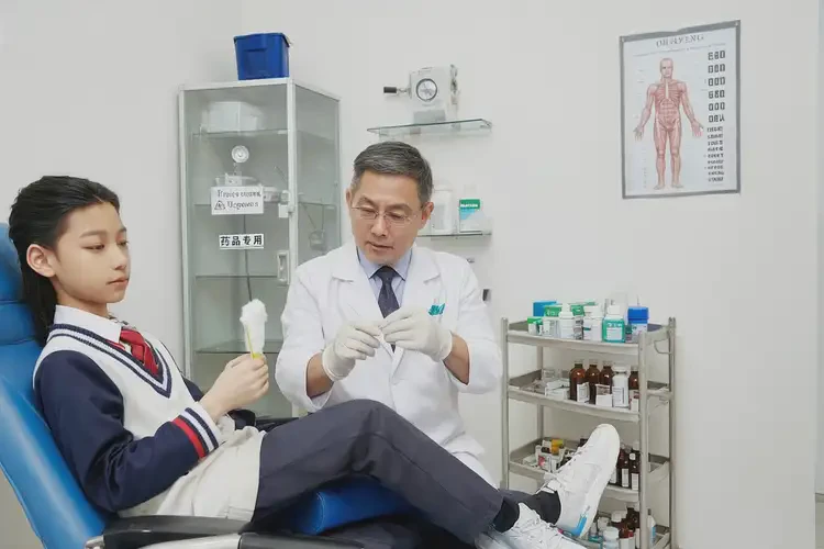 中學(xué)生腳上起濕疹可以徹底自愈嗎(圖3)