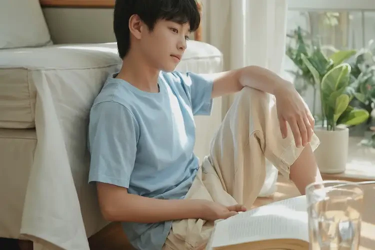 青少年腳上容易起濕疹不管它會(huì)自己痊愈嗎(圖1)