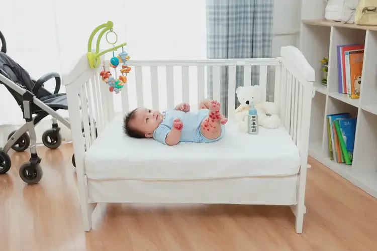 嬰幼兒四肢經(jīng)常長(zhǎng)濕疹不管它會(huì)自己痊愈嗎(圖2)