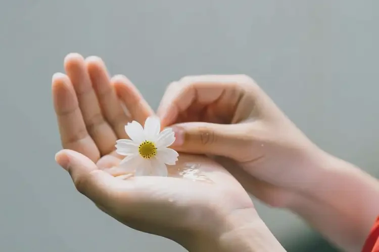 中學(xué)生手上出現(xiàn)濕疹可以徹底自愈嗎(圖1)