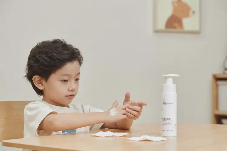 小兒手上偶爾長濕疹不管它會自己自愈嗎(圖2)