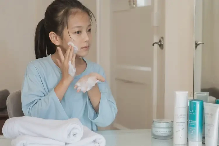 中学生身上容易起湿疹能够彻底治愈吗(图1)