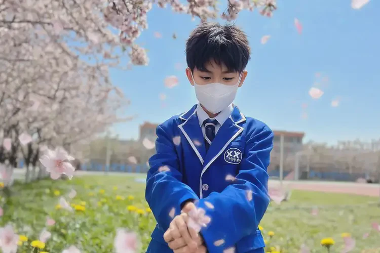 中學(xué)生全身偶爾起濕疹能夠徹底治愈嗎(圖1)