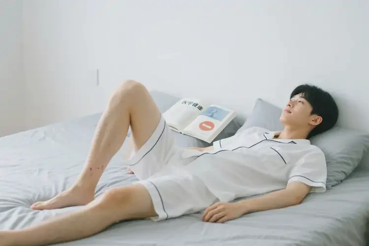 大學(xué)生大腿上有濕疹可不可以徹底自愈(圖3)