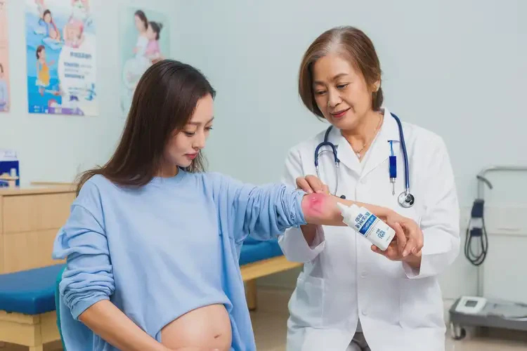 孕婦手臂容易長(zhǎng)濕疹不管它會(huì)自己好嗎(圖2)