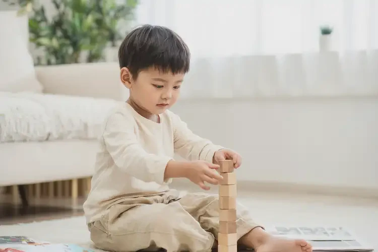 兒童手臂上偶爾長濕疹不管它會自己痊愈嗎(圖1)