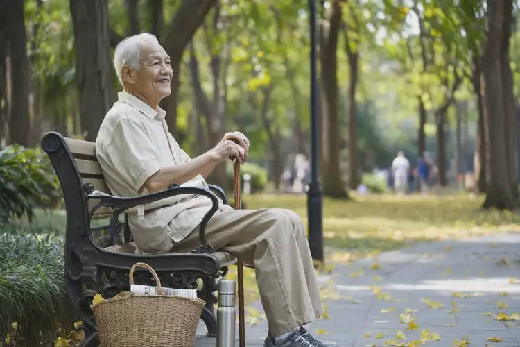 老年人腳上容易長濕疹能夠徹底治愈嗎(圖2)