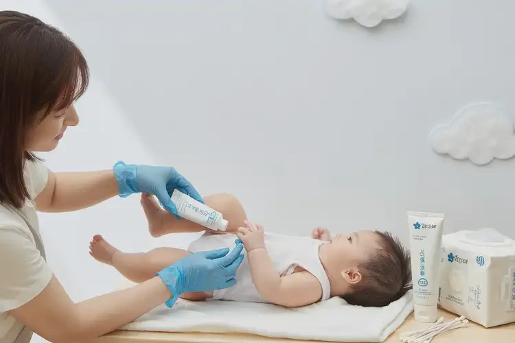 兒童全身容易起濕疹不管它會(huì)自己自愈嗎(圖2)