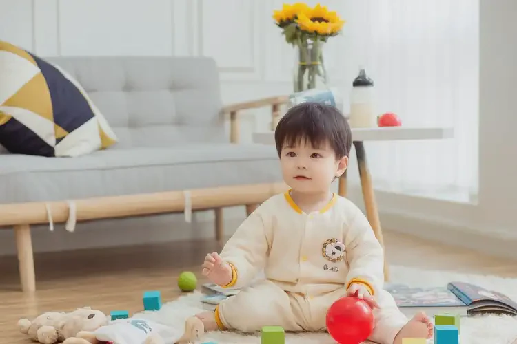 幼兒脖子上偶爾起濕疹可不可以徹底自愈(圖1)