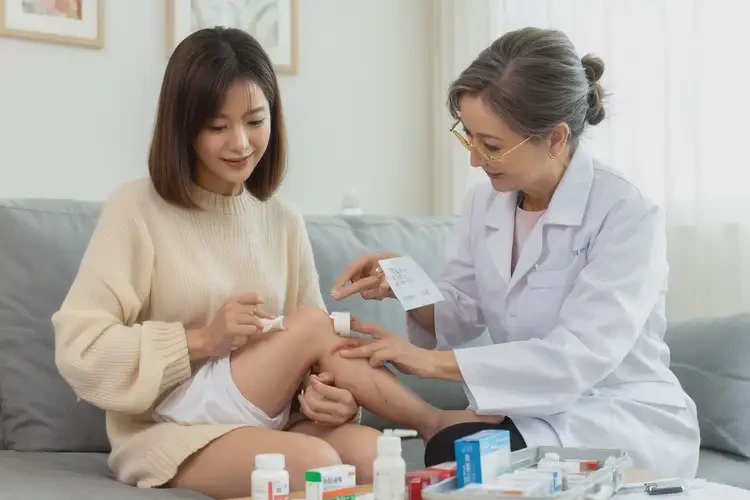 寶寶小腿上經(jīng)常長濕疹能靠自己自愈嗎(圖3)