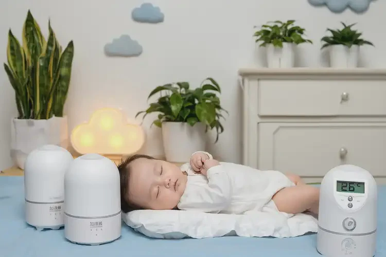 嬰兒小腿起濕疹不管它會(huì)自己痊愈嗎(圖1)