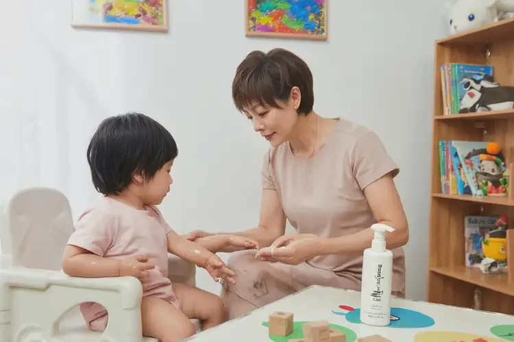 幼兒手臂上長濕疹能徹底自愈嗎(圖1)