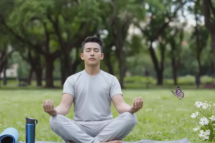 大學(xué)生全身經(jīng)常長(zhǎng)濕疹不管它會(huì)自己自愈嗎(圖1)