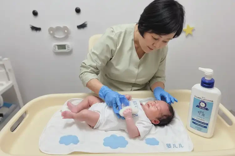 嬰兒屁股經(jīng)常長(zhǎng)濕疹不管它會(huì)自己好嗎(圖3)