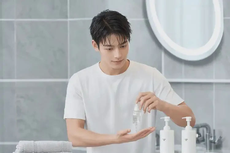 青年人手臂上長濕疹可不可以徹底自愈(圖3)