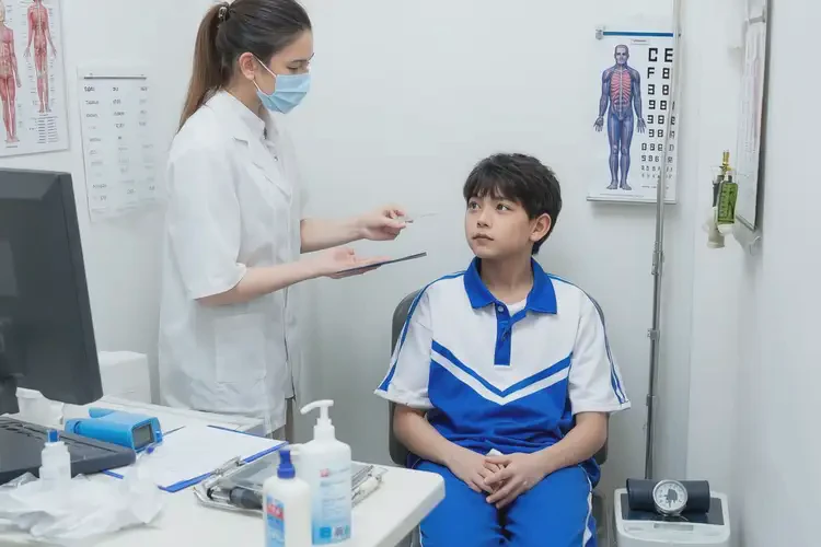 中學(xué)生四肢偶爾長(zhǎng)濕疹能靠自己自愈嗎(圖2)