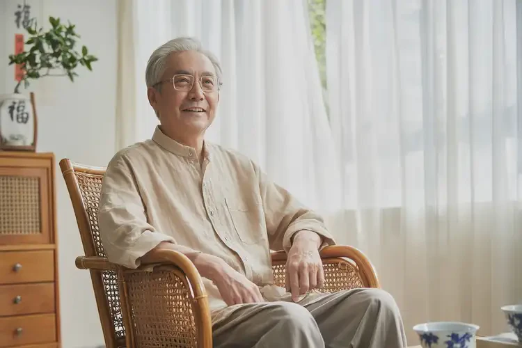 老年人大腿上容易長(zhǎng)濕疹可不可以徹底自愈(圖2)