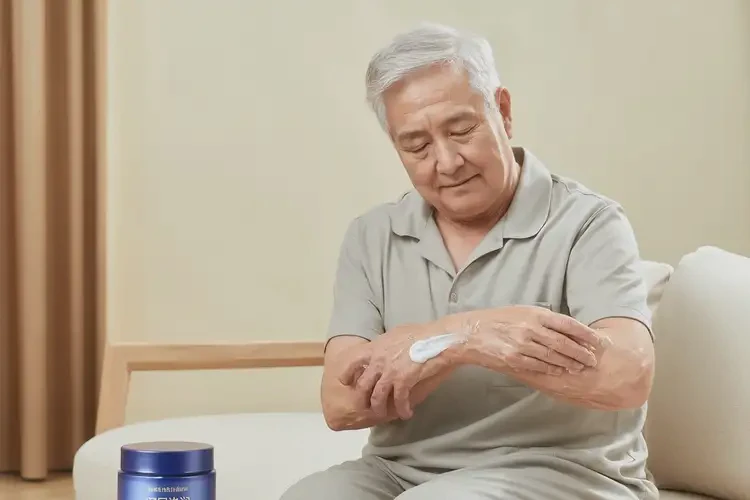 高齡老人手臂有濕疹能不能徹底自愈(圖2)