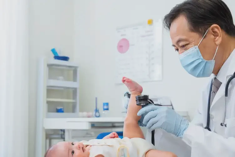 嬰兒腳上出現(xiàn)濕疹不管它會自己自愈嗎(圖2)