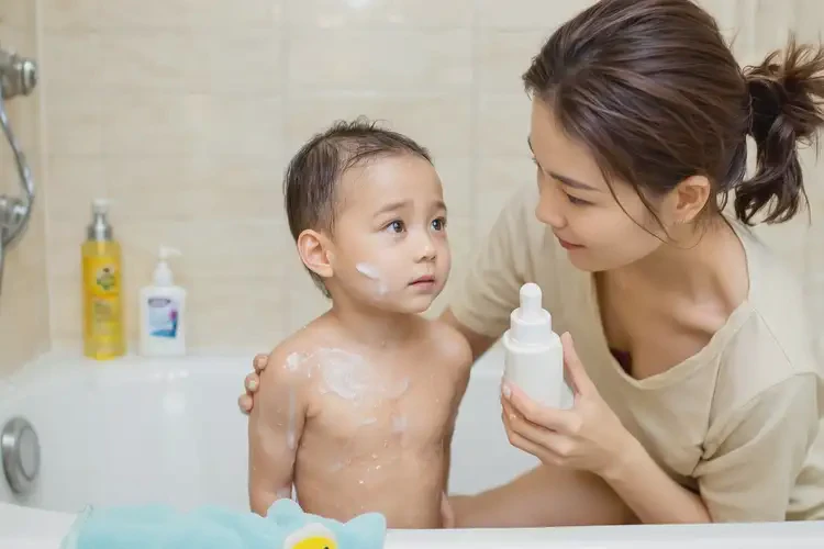 小兒大腿上偶爾長濕疹能徹底自愈嗎(圖3)