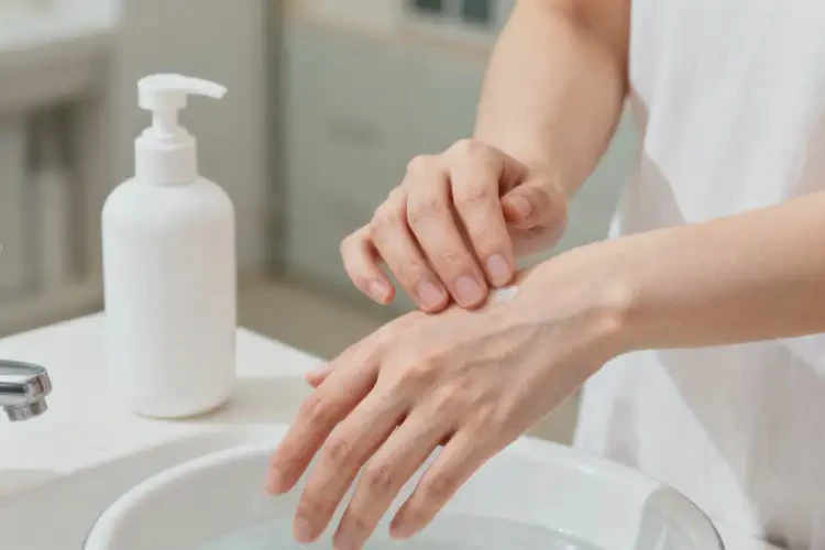 哺乳期媽媽手上偶爾起濕疹可不可以徹底自愈(圖4)