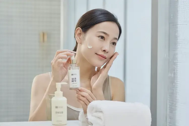 老年人臉上偶爾長濕疹不管它會自己自愈嗎(圖2)