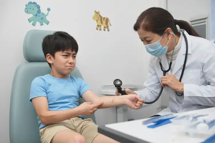 兒童四肢經(jīng)常起濕疹可不可以徹底自愈(圖1)