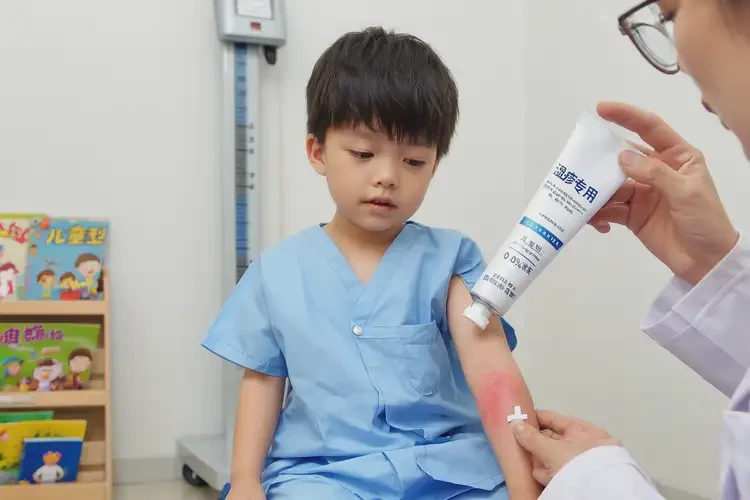 兒童全身出現(xiàn)濕疹能徹底自愈嗎(圖4)