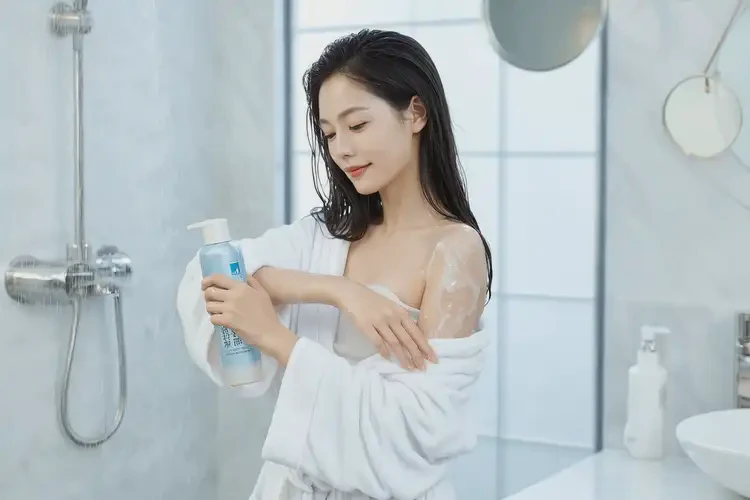 女生屁股容易起湿疹不管它会自己痊愈吗(图1)