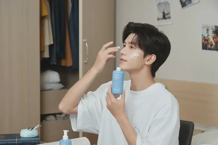 青少年脸上长湿疹可以彻底自愈吗(图2)