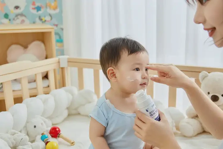 嬰兒臉上有濕疹能靠自己自愈嗎(圖3)