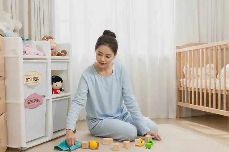 寶寶大腿容易長(zhǎng)濕疹不管它會(huì)自己痊愈嗎(圖1)