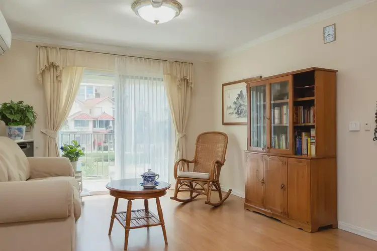 老年人小腿起濕疹不管它會(huì)自己好嗎(圖1)