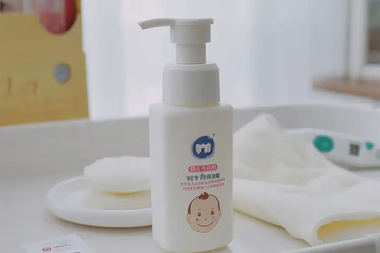 新生兒全身經(jīng)常起濕疹能靠自己自愈嗎(圖4)