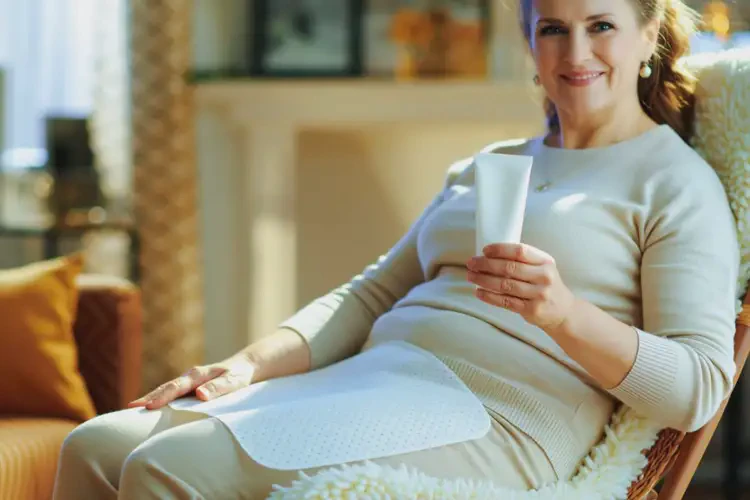 老人屁股出現(xiàn)濕疹不管它會(huì)自己痊愈嗎(圖1)