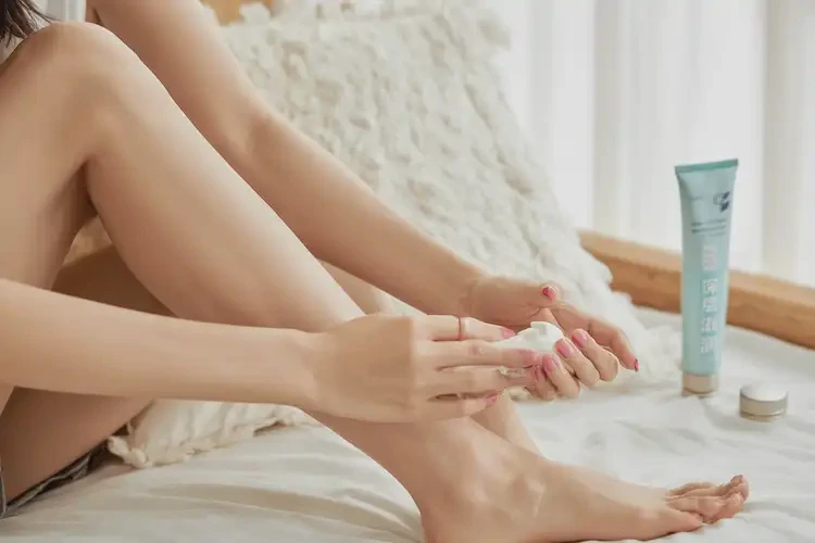 產(chǎn)婦腳上出現(xiàn)濕疹不管它會(huì)自己自愈嗎(圖3)