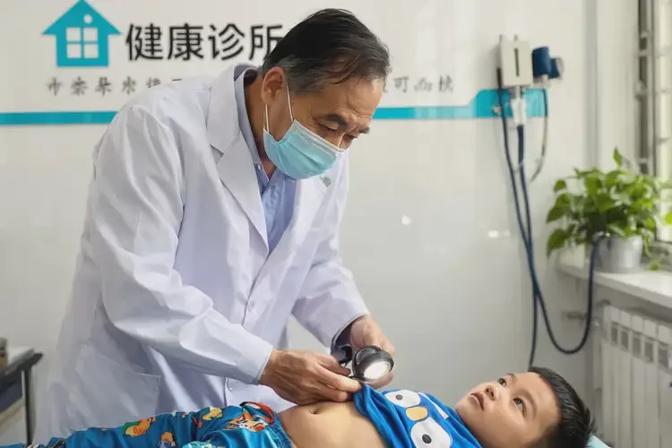 幼兒肚子上出濕疹不管它會(huì)自己痊愈嗎(圖2)