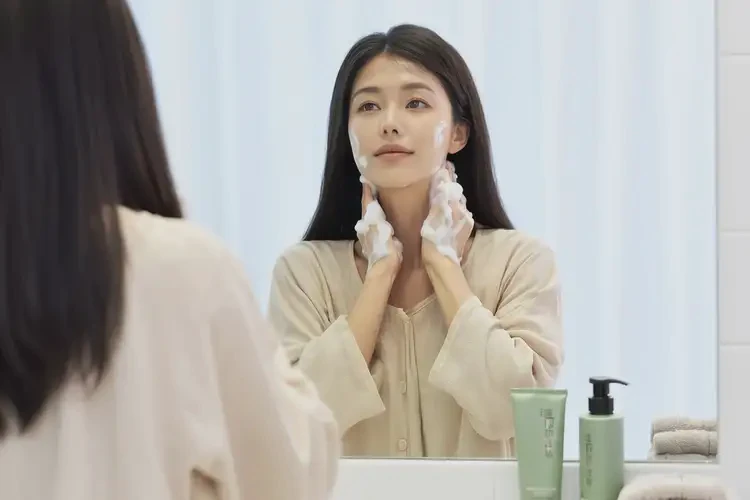 女性脖子出现湿疹可不可以彻底自愈(图3)