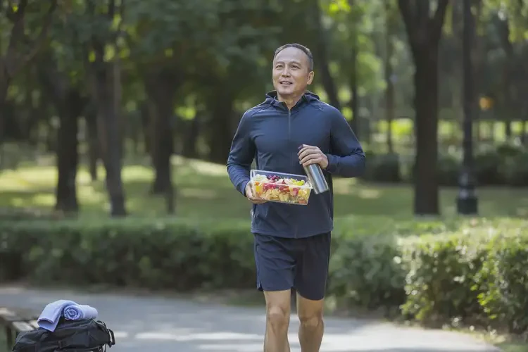 男人全身經(jīng)常起濕疹不管它會(huì)自己好嗎(圖1)