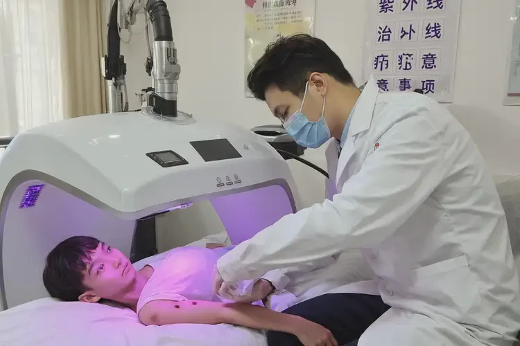 孩子臉上有濕疹不管它會自己自愈嗎(圖1)