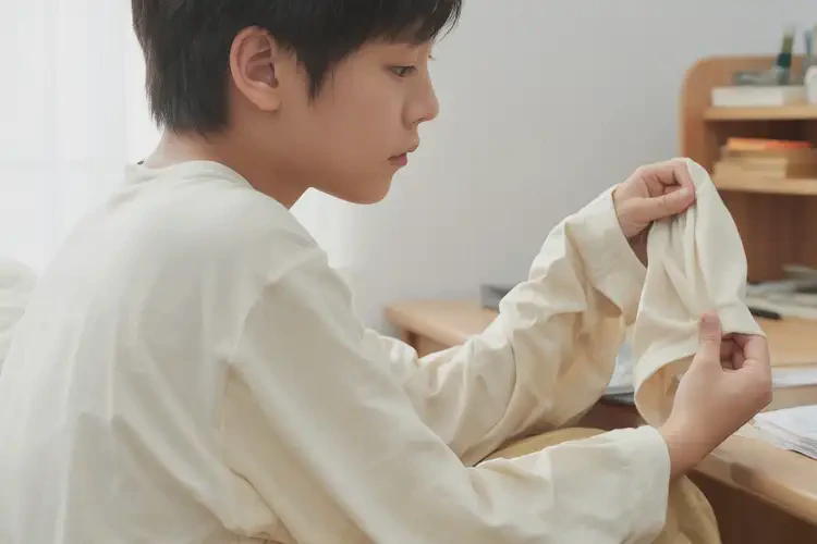 中學(xué)生大腿上容易起濕疹不管它會自己自愈嗎(圖2)