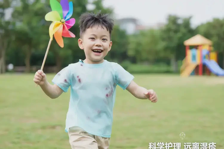 儿童手臂偶尔长湿疹能彻底自愈吗(图1)