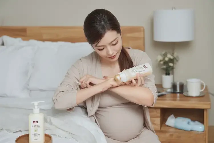 哺乳期媽媽全身經(jīng)常長濕疹不管它會(huì)自己自愈嗎(圖4)