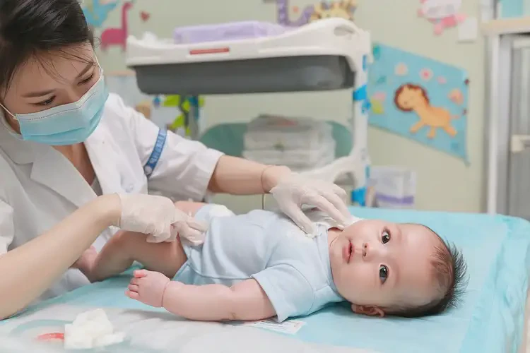 婴幼儿小腿上经常长湿疹能靠自己自愈吗(图2)